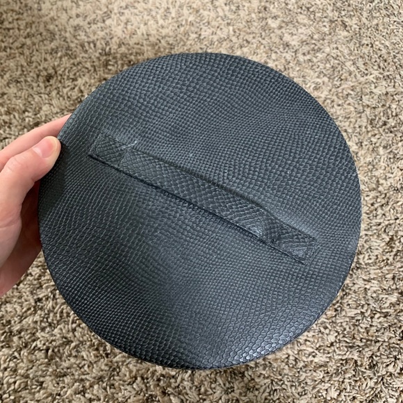 Makeup bag - Picture 2 of 4